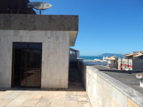 Espaçosa Cobertura duplex 4 Qts na Praia do Forte